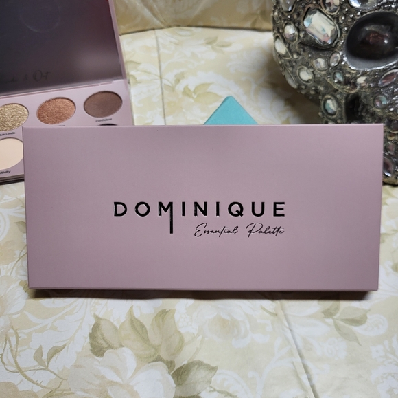 Dominque Essential Palette, NIB - Picture 2 of 13